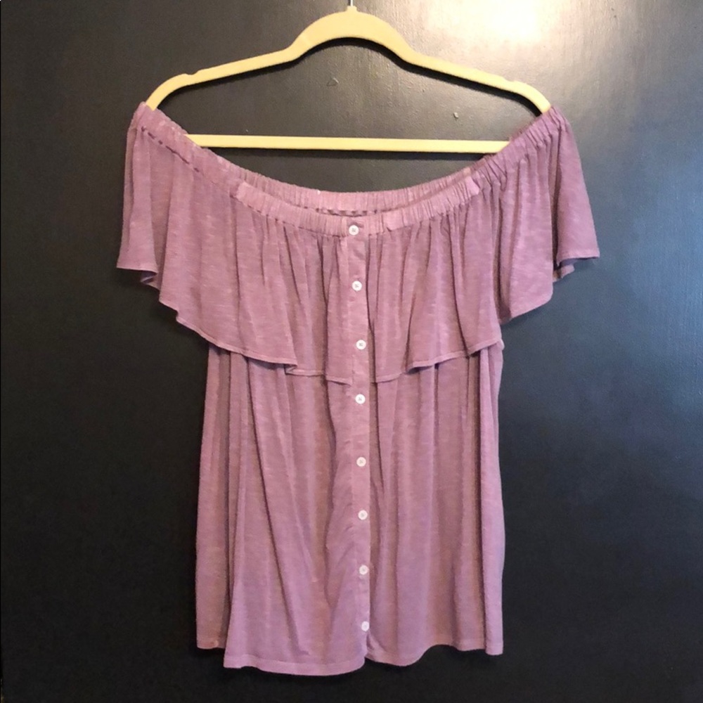 Off the shoulder shirt by American Eagle